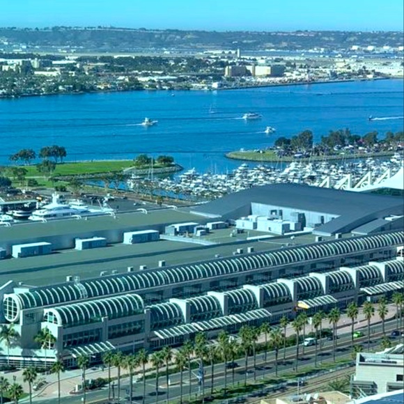 Meet your Posher, Melissa - Picture 2 of 4